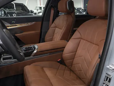 2026 بي ام دبليو الفئة السابعة 735أي