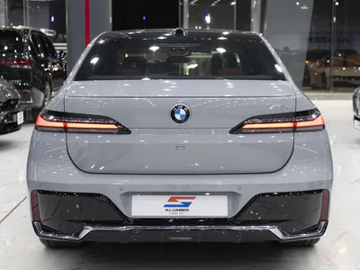 2026 بي ام دبليو الفئة السابعة 735أي