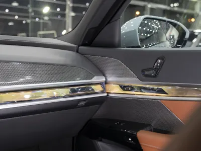 2026 بي ام دبليو الفئة السابعة 735أي