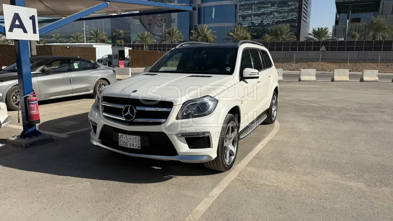 2014 مرسيدس - بنز جي إل 63 أي إم جي