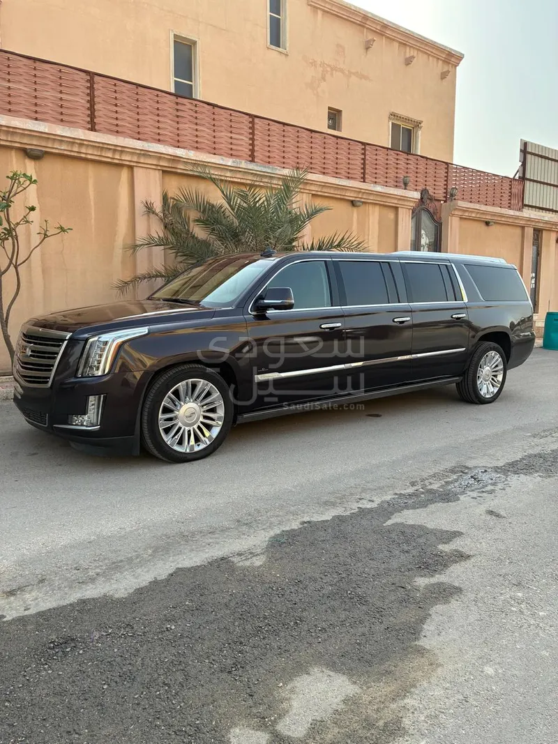 2015 كاديلاك اسكاليد بلاتينيوم