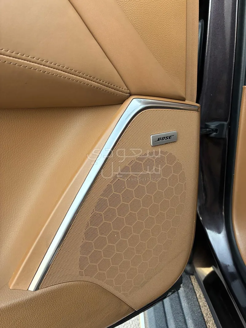 2015 كاديلاك اسكاليد بلاتينيوم