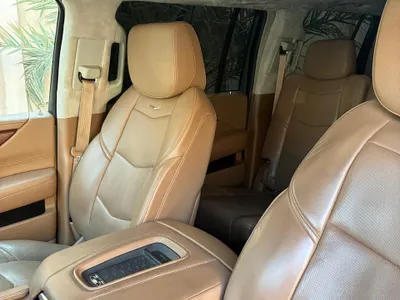 2015 كاديلاك اسكاليد بلاتينيوم