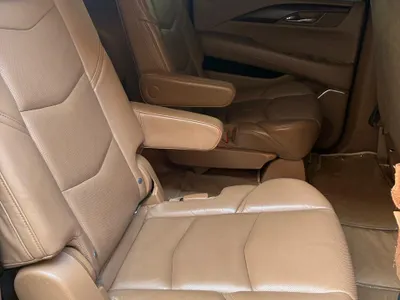 2015 كاديلاك اسكاليد بلاتينيوم