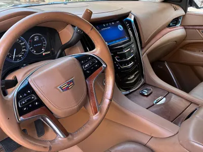 2015 كاديلاك اسكاليد بلاتينيوم