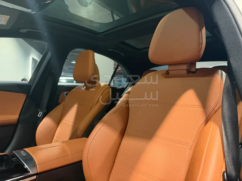2025 مرسيدس - بنز سي 200