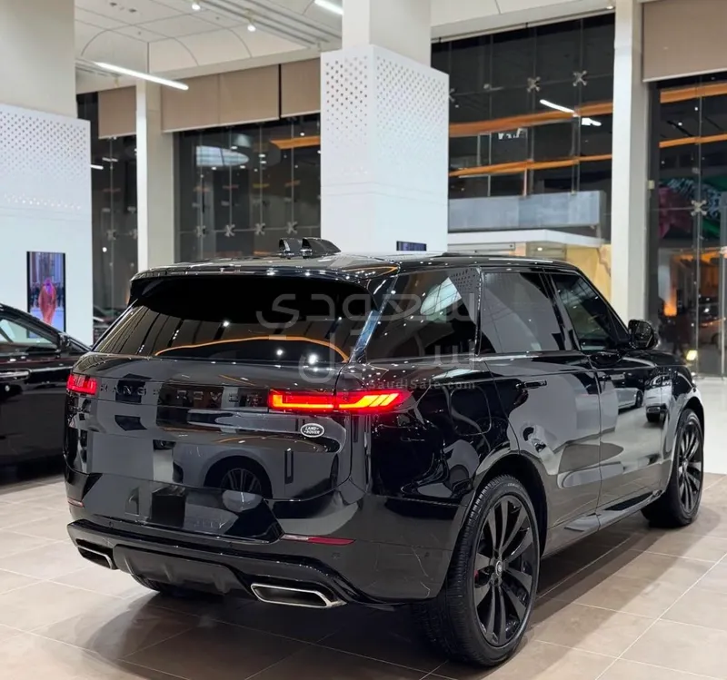 2023 لاند روفر رينج روفر سبورت اس اي ار دايناميك