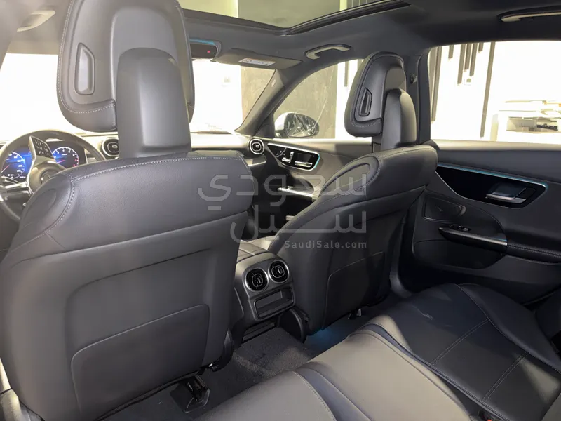 2025 مرسيدس - بنز سي 200