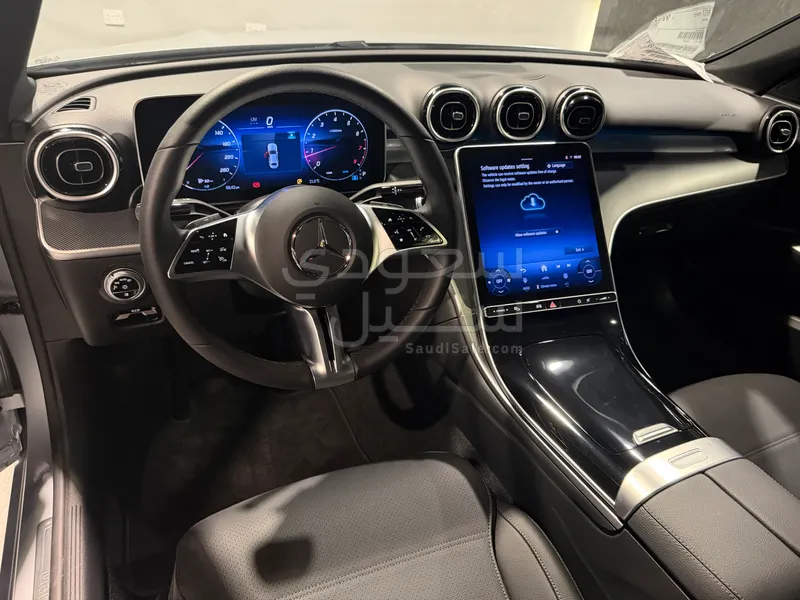 2025 مرسيدس - بنز سي 200