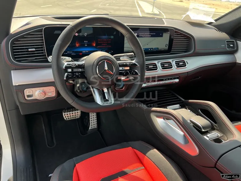 2024 مرسيدس - بنز جي إل إي 53 أي إم جي