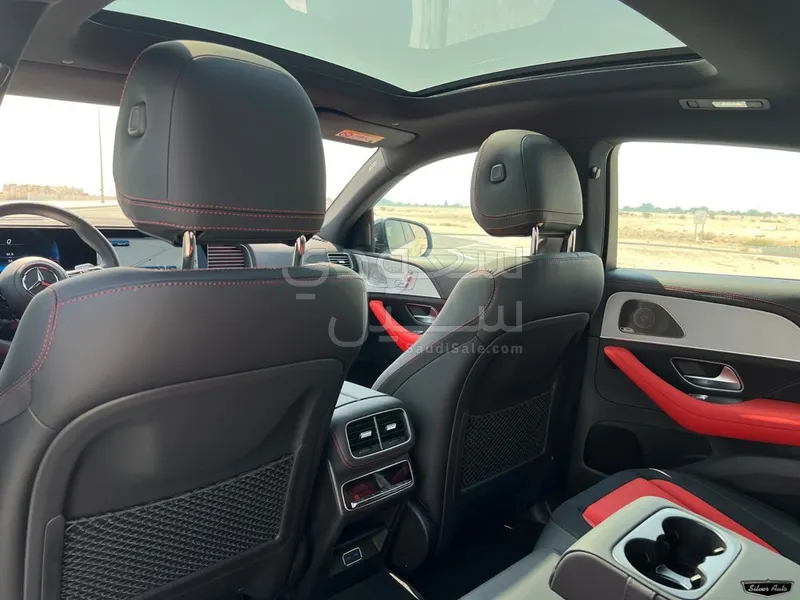 2024 مرسيدس - بنز جي إل إي 53 أي إم جي