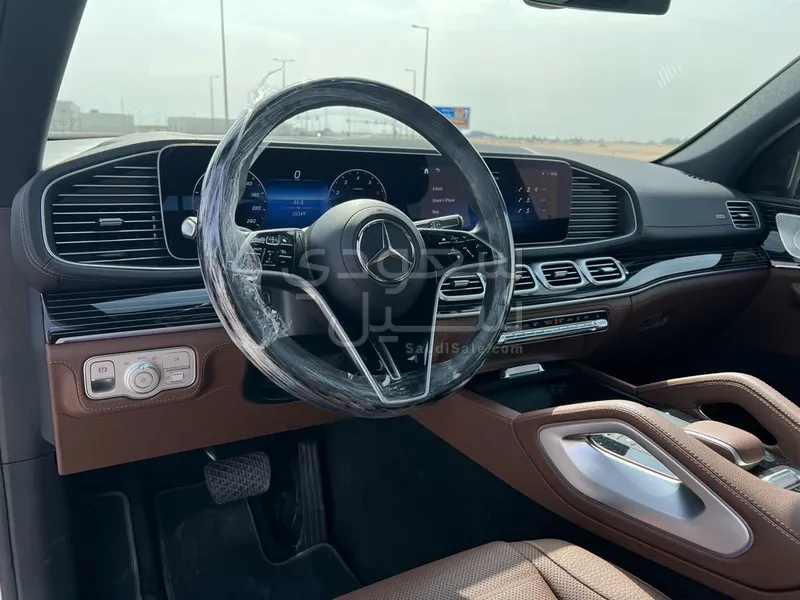 2024 مرسيدس - بنز جي إل إي 450