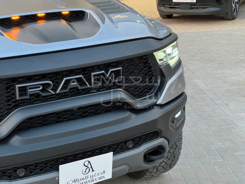 2023 دودج رام تي ار اكس