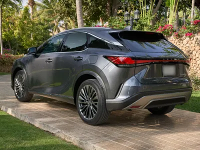 2023 لكزس أر إكس 350إل