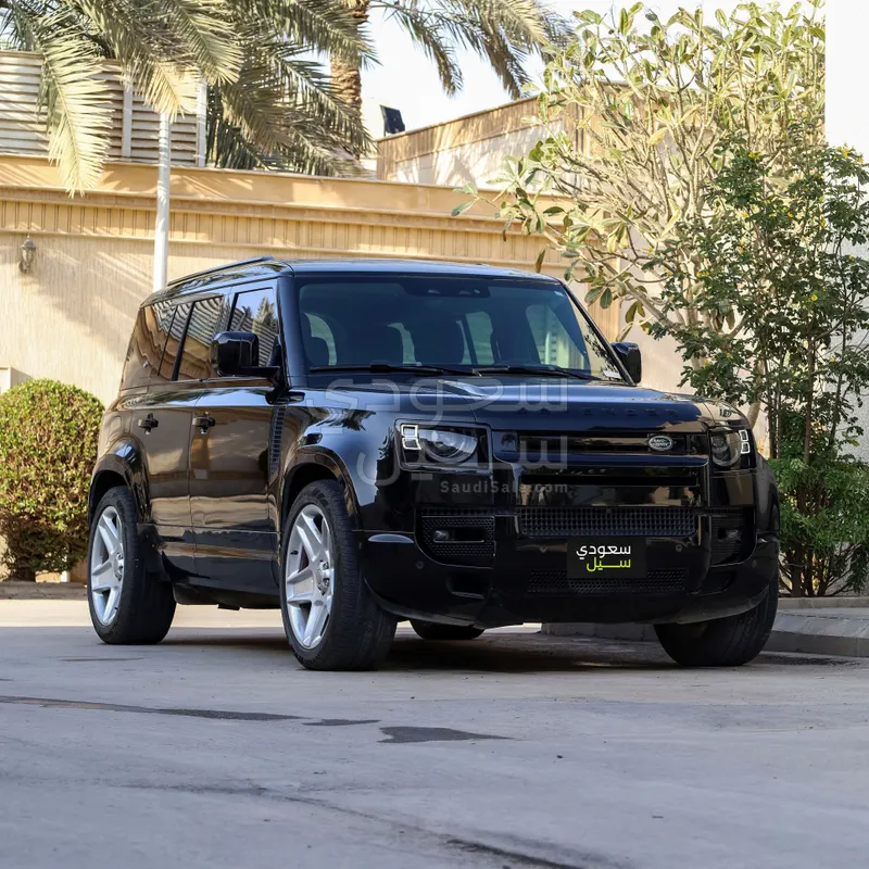 2022 لاند روفر ديفيندر 110