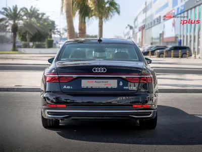 2023 اودي اي 8 ال 55تي اف اس أي