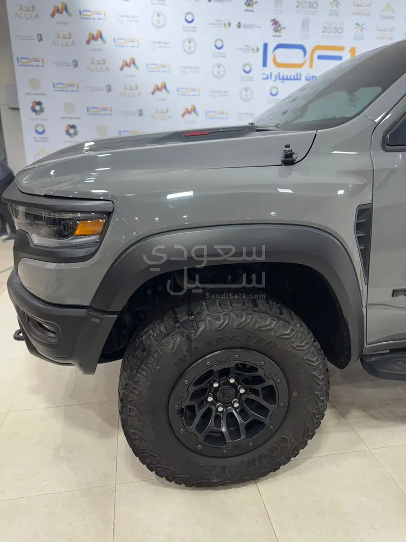 2023 دودج رام تي ار اكس