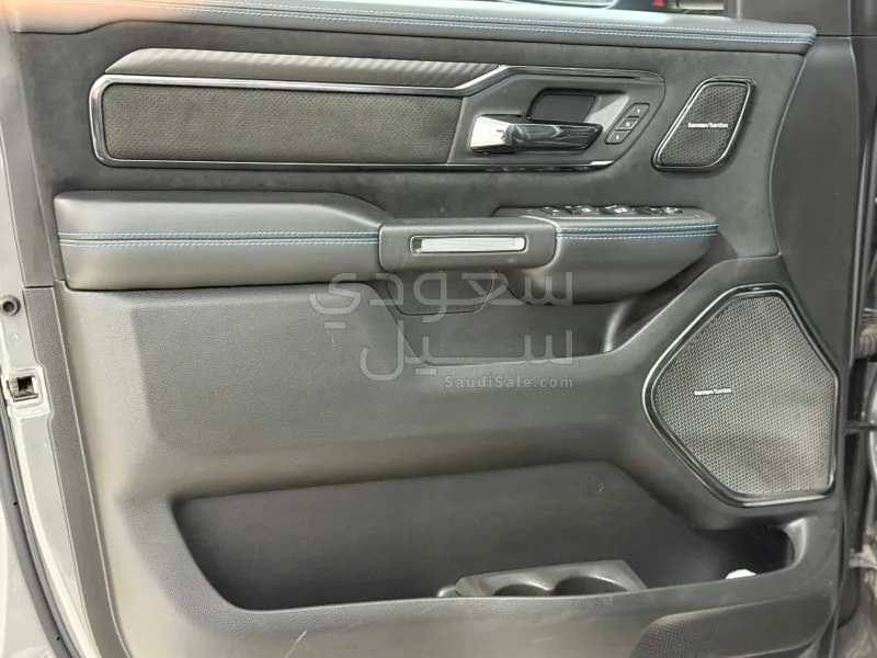 2023 دودج رام تي ار اكس