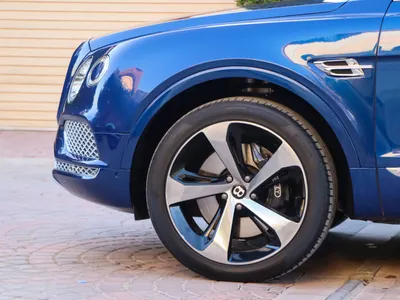 2017 بنتلي بنتايجا الاصدار الاول