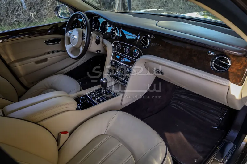 2014 بنتلي مولسان