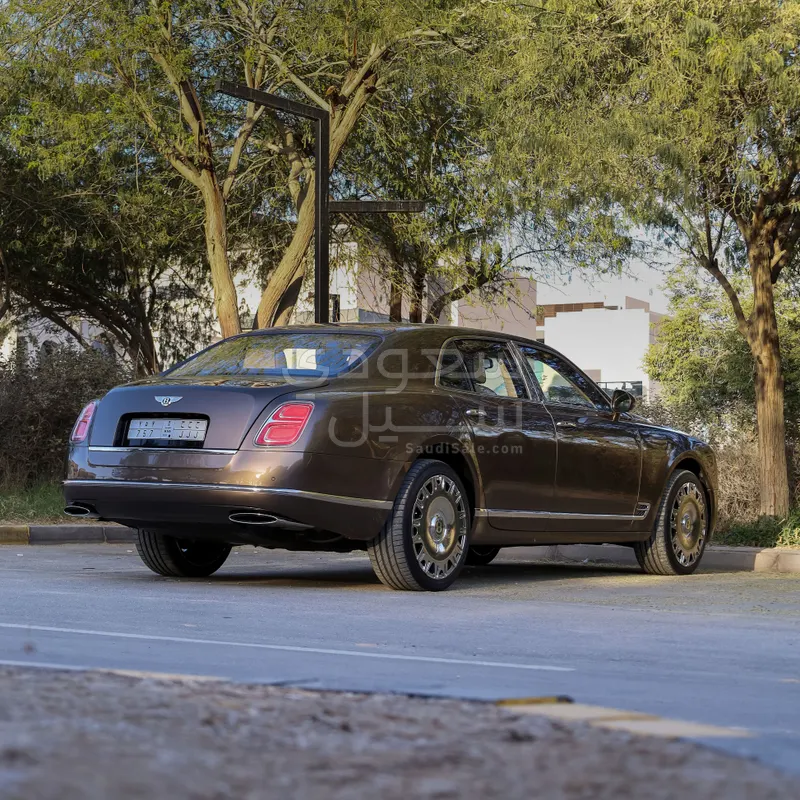 2014 بنتلي مولسان