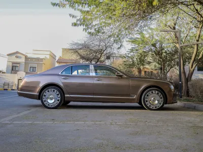 2014 بنتلي مولسان