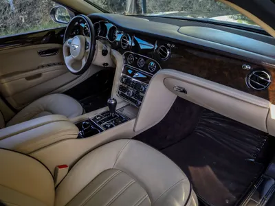 2014 بنتلي مولسان