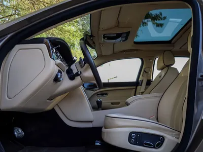 2014 بنتلي مولسان