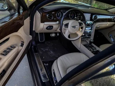 2014 بنتلي مولسان