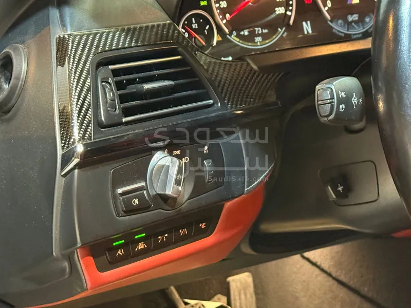 2016 بي ام دبليو الفئة ام إم 6 كومبيتيشن باكج