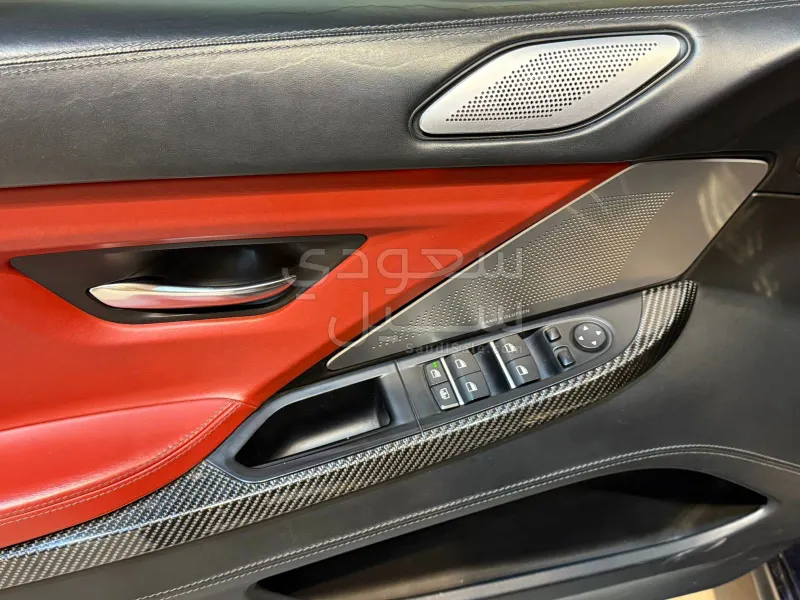 2016 بي ام دبليو الفئة ام إم 6 كومبيتيشن باكج