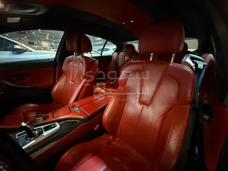 2016 بي ام دبليو الفئة ام إم 6 كومبيتيشن باكج