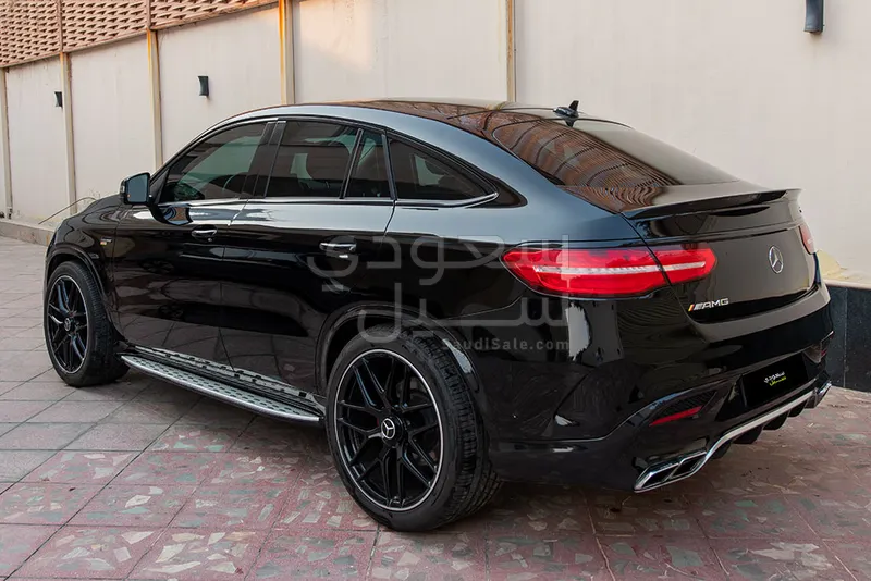 2016 مرسيدس - بنز جي إل إي 43 أي إم جي