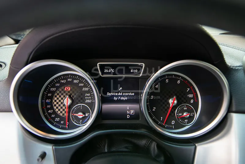 2016 مرسيدس - بنز جي إل إي 43 أي إم جي