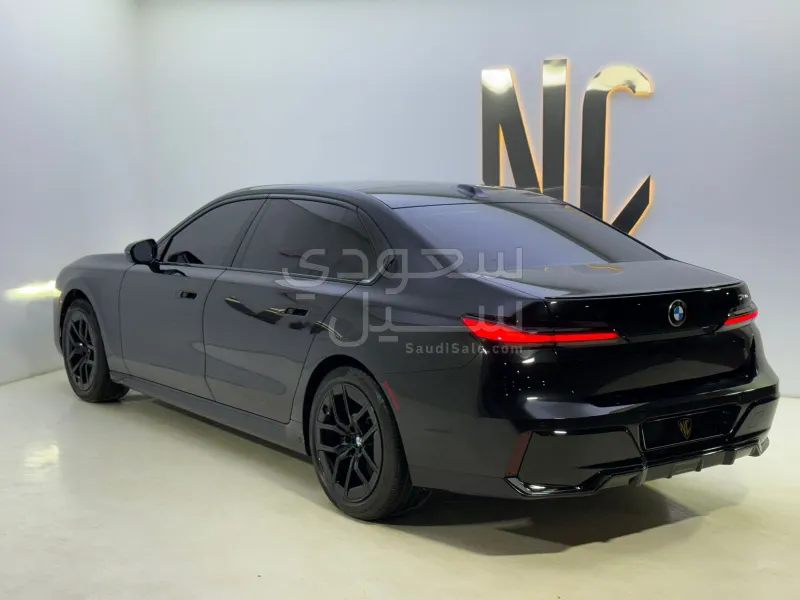 2023 بي ام دبليو الفئة السابعة 740أي
