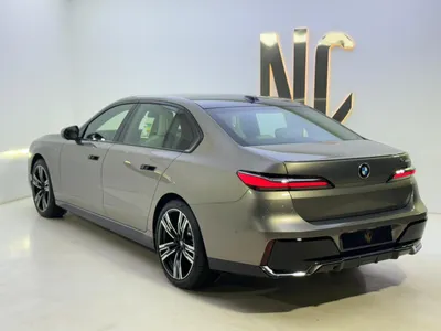 2026 بي ام دبليو الفئة السابعة 735أي