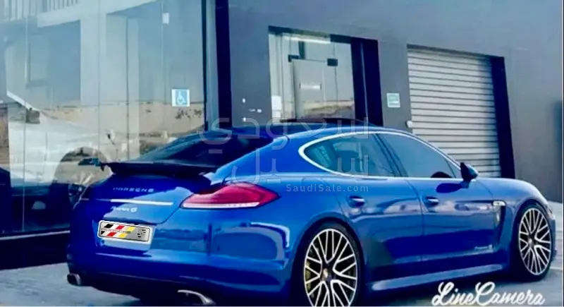 2010 بورش بانميرا 4 اس