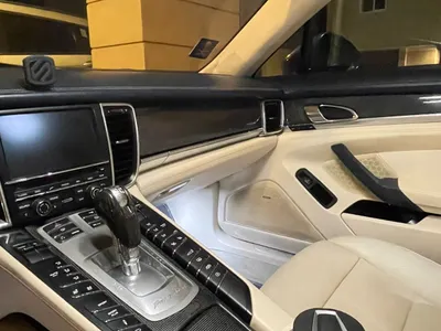 2010 بورش بانميرا 4 اس