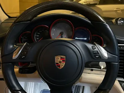 2010 بورش بانميرا 4 اس