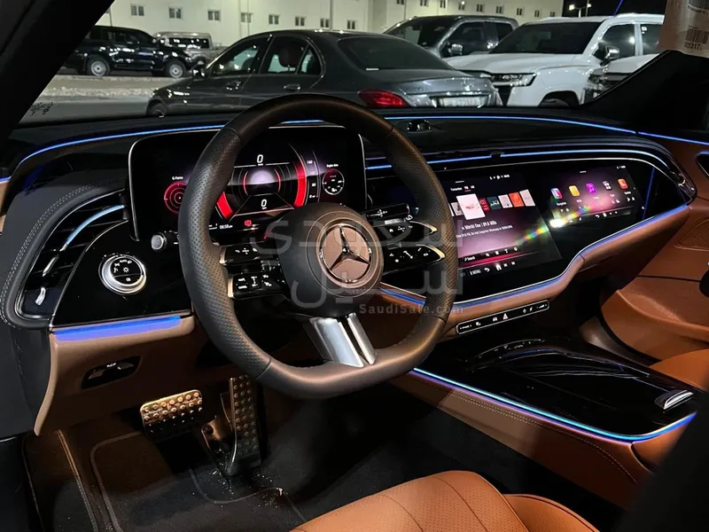 2025 مرسيدس - بنز إي 200 أي إم جي
