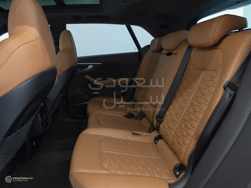 2022 اودي ار اس كيو 8