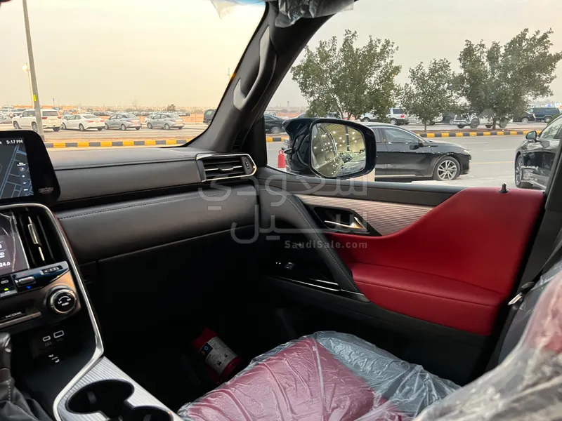 2026 لكزس إل إس 600