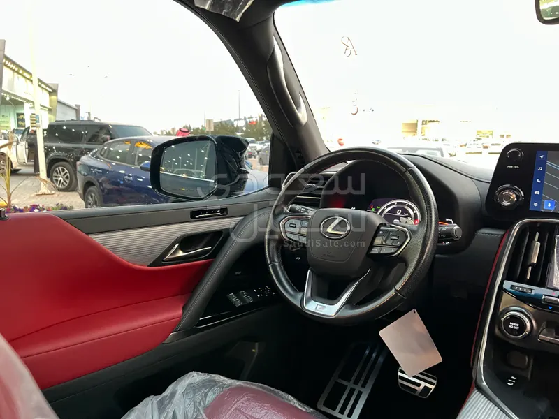 2026 لكزس إل إس 600