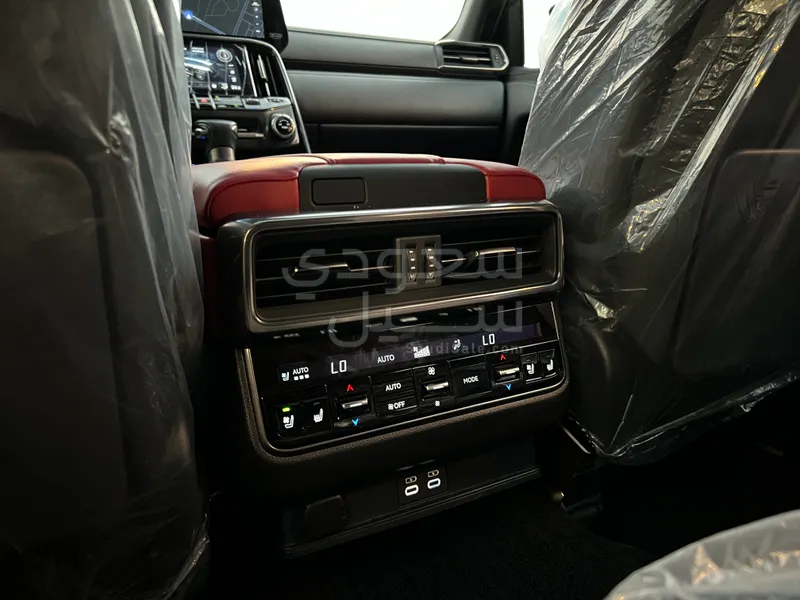 2026 لكزس إل إس 600