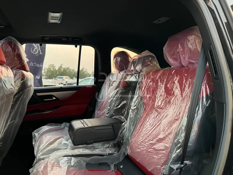 2026 لكزس إل إس 600