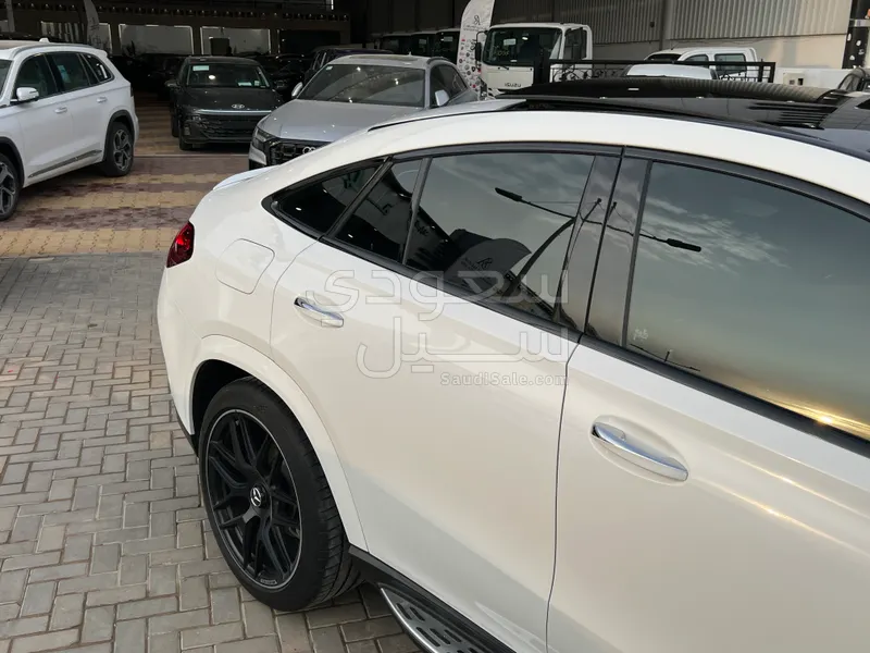 2021 مرسيدس - بنز جي إل إي 53 أي إم جي