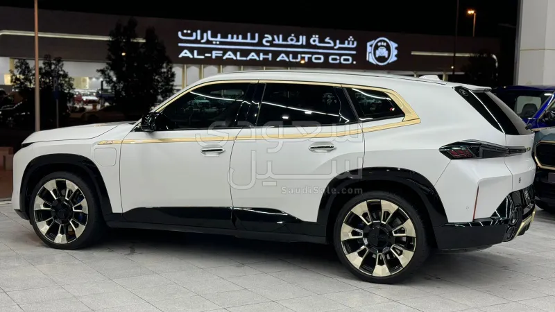 2023 بي ام دبليو اكس ام