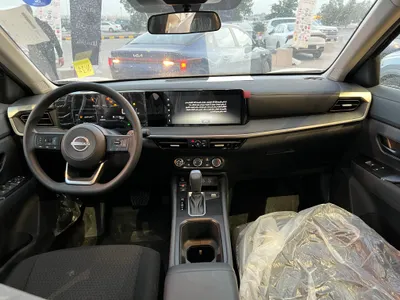 2025 نيسان كيكس اس في