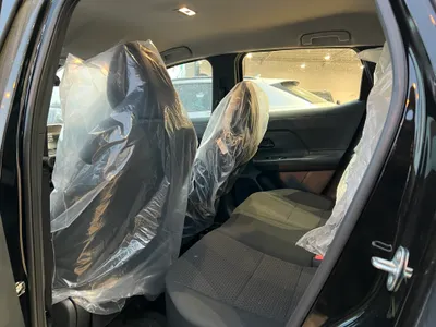 2025 نيسان كيكس اس في