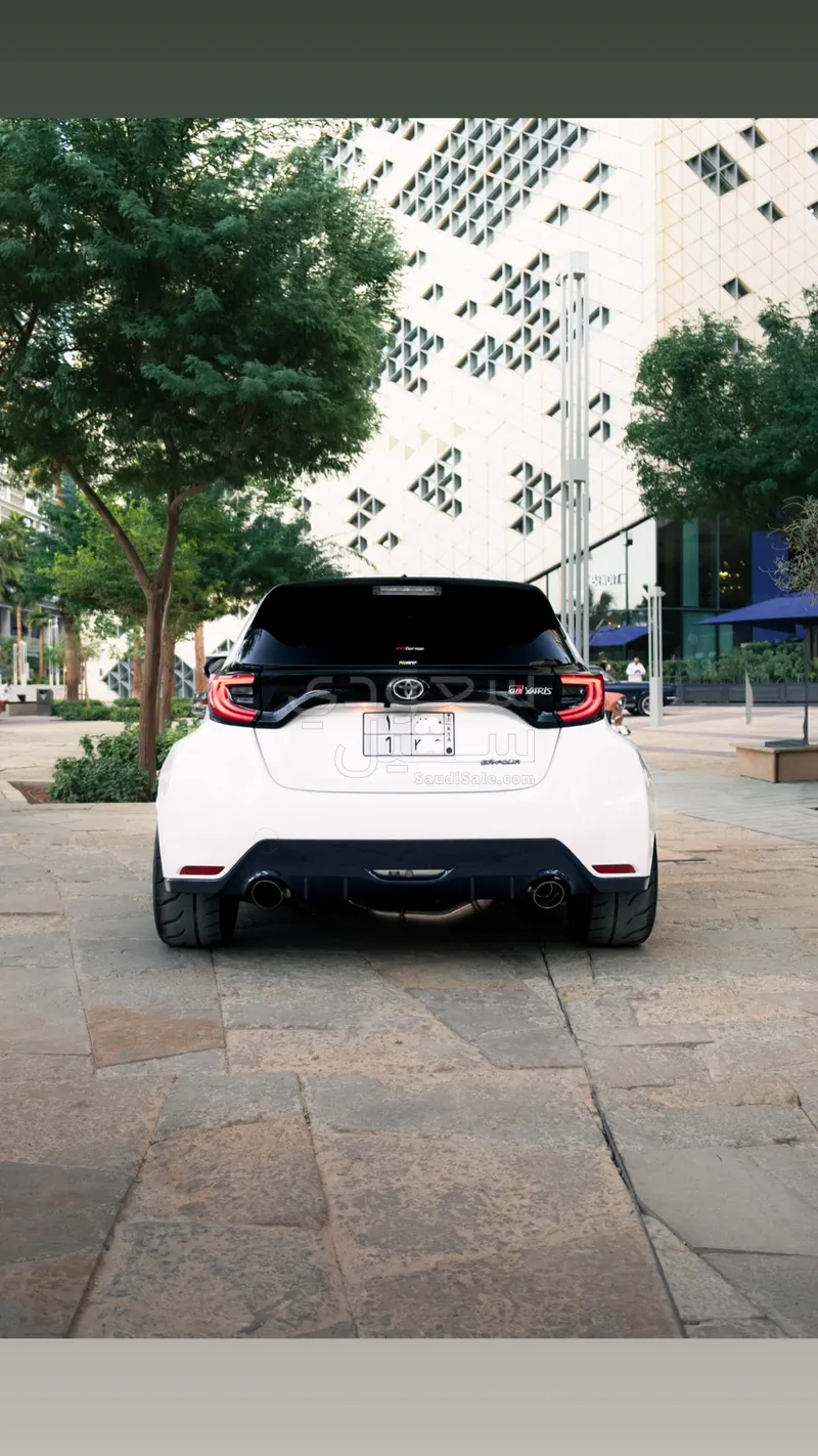 2022 تويوتا ياريس جي ار